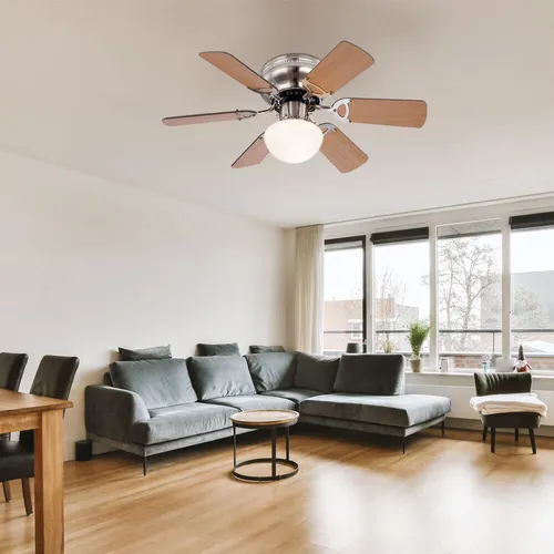 Moderner Deckenventilator mit Beleuchtung - Ventilator mit wechselbaren Flügeln in Graphit und Buche, ideal für 12m² Räume. Er sorgt für optimale Luftzirkulation und senkt Heizkosten durch einstellbaren Rücklauf.