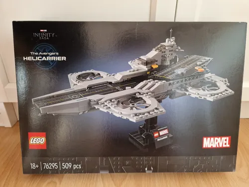 LEGO Marvel 76295 Helicarrier der Avengers - detailgetreue Nachbildung, spektakuläres Modell mit 509 Teilen für Erwachsene, ideal zum Sammeln und Ausstellen