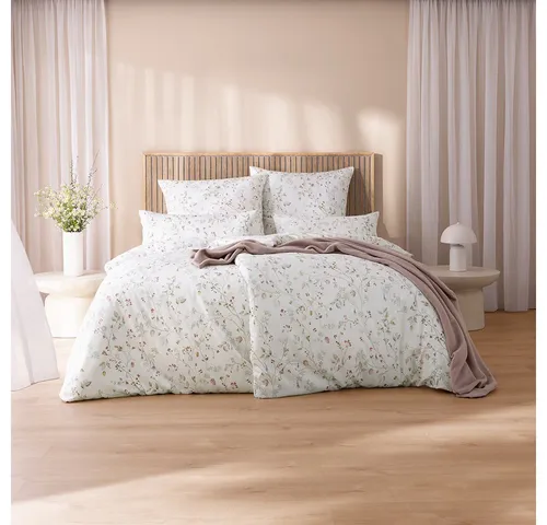 Estella Bettwäsche Christa – 3-teilig aus Schweizer Satin - Hochwertige 3-teilige Bettwäsche aus 100% Baumwolle im eleganten Wiesenblumen-Design. Ideal für ein harmonisches Schlafzimmer mit frischen, sanften Farben.