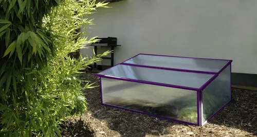 Vitavia Levana Gewächshaus (23020834) - Hochwertiges Gewächshaus für Pflanzen, ideal für Hobbygärtner, mit optimalem Lichtdurchlass und stabiler Konstruktion.