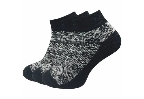 GAWILO Sneakersocken für den Winter für Damen - dicke & warme Bettsocken (3 Paar) kurze Wollsocken im Norweger Look aus weichem Vollplüsch