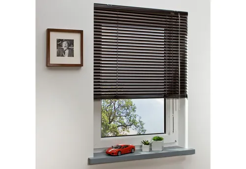 Liedeco Aluminium-Jalousie, freihängend, vielseitig einsetzbar - Die Liedeco Aluminium-Jalousie bietet flexible Lichtregulierung und Privatsphäre für jeden Raum. Pflegeleicht und einfach zu montieren, sorgt sie für stilvollen Komfort in Wohn- und Nassbereichen.