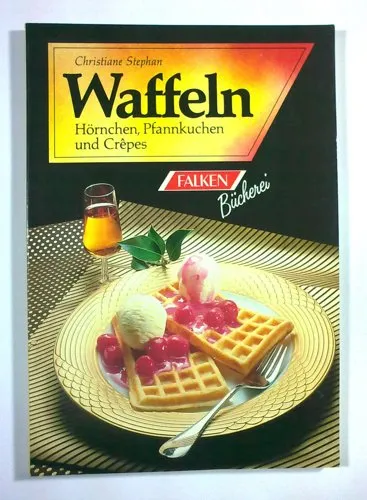 Waffeln. Hörnchen, Pfannkuchen und Crepes.