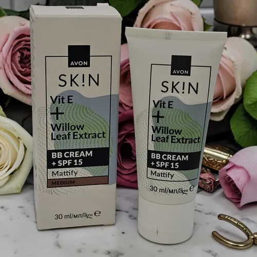 AVON SK!N MATTIFY Matt 5in1 BB Creme Farbe Medium Vitamin E getönt LSF 15 Top