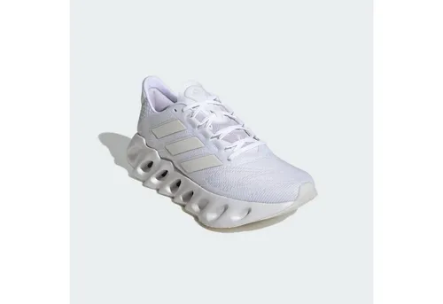 adidas Performance ADIDAS SWITCH FWD 2 LAUFSCHUH - Laufschuhe in Größe 39 1/3 EU, ideal für Läufer. Leichtes Obermaterial und rutschfeste Gummisohle sorgen für optimalen Komfort und Grip.
