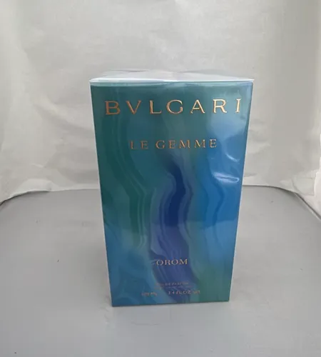 Bvlgari Le Gemme Orom Eau De Parfum 100ml – Eleganz in jeder Note - Erleben Sie den luxuriösen Duft von Bvlgari Le Gemme Orom in einer praktischen 100ml Sprayform. Ideal für besondere Anlässe und den täglichen Gebrauch.