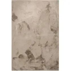 benuta Nest - Kunstfell-Teppich Dave Taupe 120x170 cm - Superweicher Kunstfell-Teppich für mehr Gemütlichkeit. Pflegeleicht und maschinenwaschbar bei 30°C. Ideal für jedes Zuhause, mit praktischer Anti-Rutsch-Beschichtung für sicheren Halt.