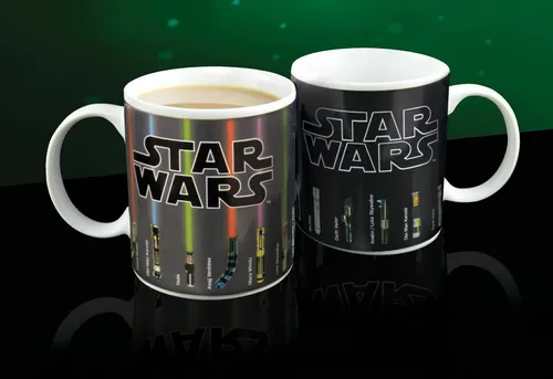 Star Wars Lichtschwert Wärmeempfindlicher Farbwechselbecher - Thermobehälter mit magischem Farbwechsel, verwandelt sich bei Hitze und begeistert Star Wars-Fans.