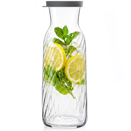 KONZEPT Glaskaraffe mit Silikondeckel, 1,2 L, geriffelte Wasserkaraffe aus transparentem Glas, für Wasser, Saft, Limonade und Eistee