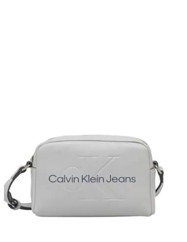 Calvin Klein Sculpted Camera BAG18 Mono Damen Handtasche - Stylische Umhängetasche aus 100% Polyurethan in elegantem Mirage Gray, perfekt für den lässigen Alltag.