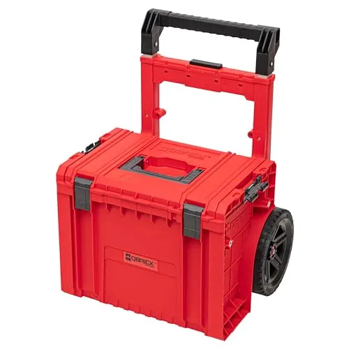 Qbrick System PRO Cart 2.0 Plus RED ULTRA HD - Werkzeugkoffer mit 29 l Volumen, IP54 Schutz und abnehmbarem Doppelteleskopgriff für optimale Mobilität und Stauraum.