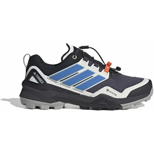 adidas Terrex Skychaser Gore-Tex Wanderschuh für Herren – grau schwarz navy - Entdecke den adidas Terrex Skychaser Gore-Tex Wanderschuh, ideal für Wanderungen und Speed Hiking. Wasserdicht, leicht und mit exzellentem Grip – für Abenteuer bei jedem Wetter.