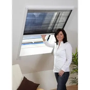 Insektenschutz Dachfenster Plissee 80x160cm weiss - Fliegengitter für Dachfenster, individuell kürzbar und einfach zu montieren – idealer Schutz vor Insekten ohne durchhängendes Gewebe.