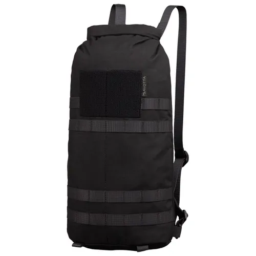 Savotta Hatka 12L Daypack schwarz - Robuster Daypack mit 12L Volumen, ideal für Outdoor-Abenteuer. Flexibles PALS-System zur individuellen Anpassung und schneller Rolltop-Verschluss für einfachen Zugang.