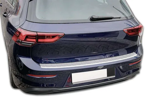 RECAMBO Ladekantenschutz für VW GOLF 8 SCHRÄGHECK - Abdeckblenden für perfekten Schutz der Stoßstange, aus rostfreiem V2A Edelstahl für exklusive Optik und ideale Passform.