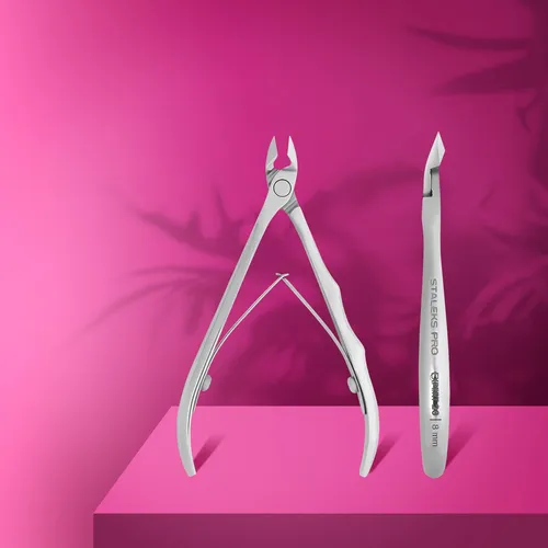 Staleks EXPERT Nagelhautzange 20 / 8mm - Hochwertige Nagelhautzange für präzises Schneiden, ideal für professionelle Maniküre und Pediküre. Robustes Design für Langlebigkeit und einfache Handhabung.