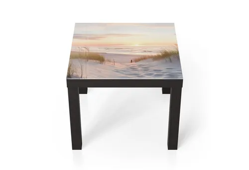 DEQORI Couchtisch 'Abendruhe am Strand' 55x55 cm Schwarz - Verschönere dein Zuhause mit dem DEQORI Beistelltisch! Der moderne 55x55 cm Tisch mit einzigartiger Glasplatte und robustem Gestell ist ideal für jedes Wohnambiente.