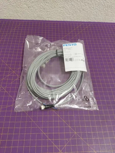 Produktbild Festo Verbindungsleitung NEBU-M8G3-K-10-LE3 541332 _0,2_5