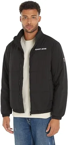 Tommy Jeans TJM ESSENTIAL QUILTED JACKET EXT - Funktionsjacke mit Logoschriftzug, reguläre Passform und praktischen Taschen, ideal für lässige Outfits und Outdoor-Aktivitäten.