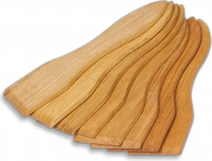 Raclette Schaber, geölt, 8 im Satz aus Holz 13 cm