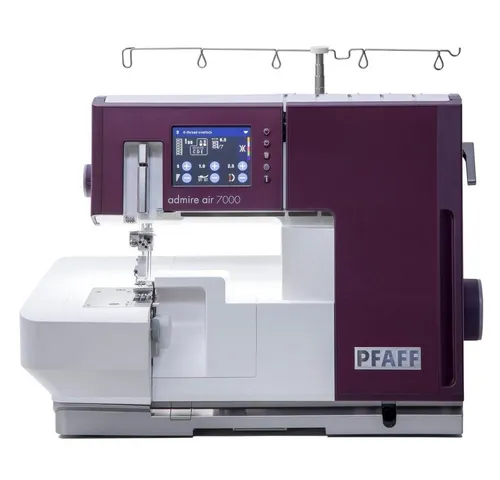 Pfaff admire air 7000 - Nähzubehör für Hobbyschneider:innen: Die Pfaff admire air 7000 vereint Nähen, Schneiden und Versäubern in einem Schritt. Mit One-Touch-Lufteinfädelung und 26 Stichen für professionelle Ergebnisse.