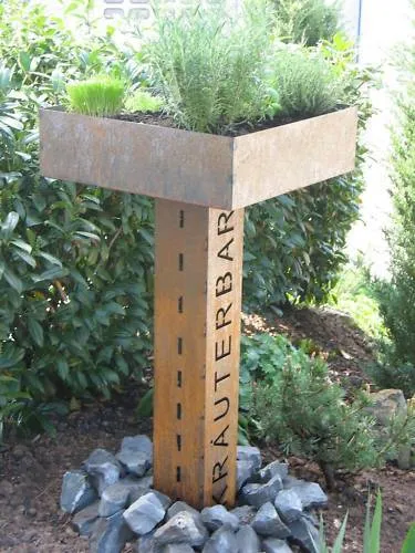 Kräuterbar Kräuterbeet Hochbeet in Edelrost