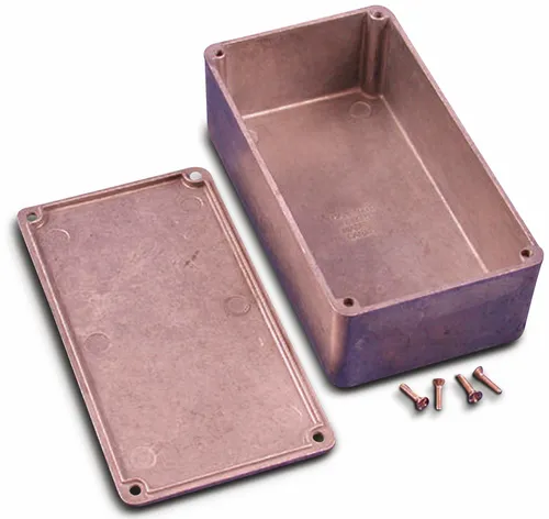 Hammond 1590P1 Universal-Gehäuse aus Aluminium - Robustes Universal-Gehäuse aus Aluminium, ideal für individuelle Projekte. Maße: 153 x 82 x 50 mm, perfekt für den professionellen Einsatz.