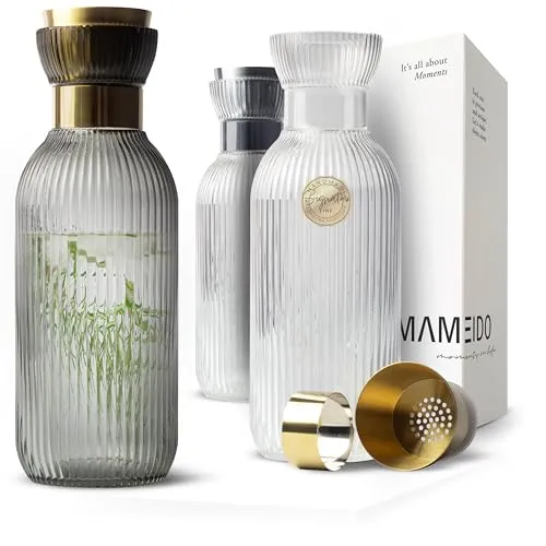 MAMEIDO Wasserkaraffe 1,5l – Edler Glas Wasserkrug mit Sieb - Geschirr – Handgeblasene Karaffe mit Deckel für stilvolles Servieren, inkl. Sieb für Infused Drinks und kontrolliertes Einschenken ohne Nachtropfen.