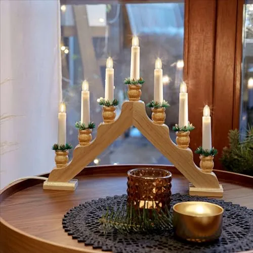 Hellum Schwibbogen Weihnachten für innen, Fensterbeleuchtung Weihnachten, 39x34cm naturfarben mit 7 Filament Kerzen (+ Ersatz), Lichterbogen Schwippbogen mit Strom und Schalter 151794