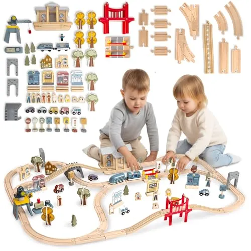 Mamabrum Holzstadt Eisenbahn mit Elektrischem Zug und Sound – Magnetkran, Schiff, Brücken, Gleise, Figuren – Spielset 130×85 cm für Kinder ab 3 Jahren