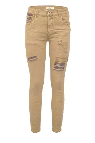 Jewelly Damen Stretch Boyfriend Jeans - Patches Aufnäher - Five-Pocket im Crash-Look (XS/34, Camel) - Stylische Boyfriend Jeans mit coolem Crash-Look und bequemer Stretch-Qualität. Perfekt für lässige Outfits und den ganzen Tag tragbar dank Wohlfühlfaktor durch hochwertigen Material-Mix.