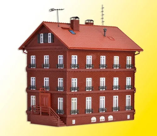 Vollmer 43805 Eisenbahner-Wohnhaus - Häuser & Wohngebäude für Modelleisenbahnen, detailgetreues Modell im Maßstab H0 für realistische Modellbahnlandschaften.