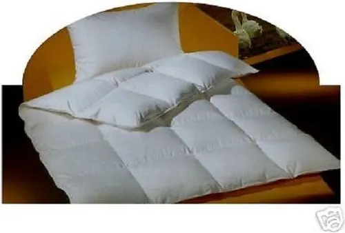 Betten Hofmann Classic Kassetten Daunendecke 155x200 cm - Hochwertige Ganzjahresdecke aus 100% Daunen mit 1170 g Füllung, ideal für angenehme Nächte. Waschbar bis 60°, trocknergeeignet – für pflegeleichte Nutzung.