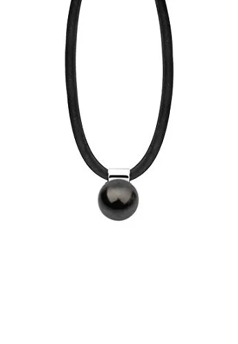 Nenalina Perlenkette aus Kautschuk und 925 Silber - Elegante Kette mit 12 mm großen synthetischen Perlen, ideal für jeden Anlass. Hochwertiges 925 Silber und Karabinerverschluss sorgen für Langlebigkeit und Stil.