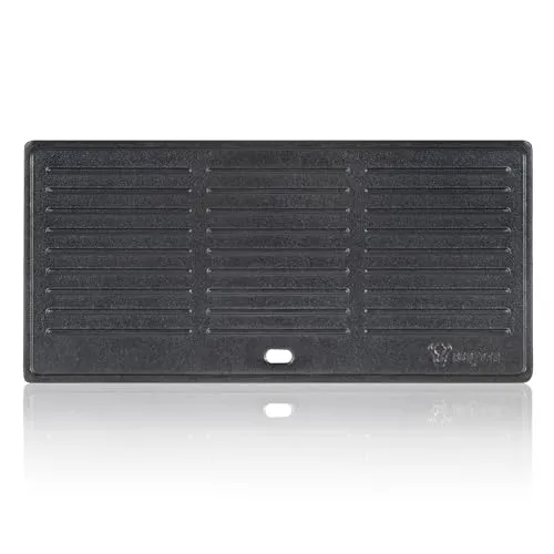 BBQ-Toro Gusseisen Grillplatte 42,5 x 20,5 cm - Grillplatten für Holzkohle und Gas. Vielseitig einsetzbar mit Rippen- und glatter Seite für perfektes Grillvergnügen und einfache Reinigung dank Ablauffunktion.