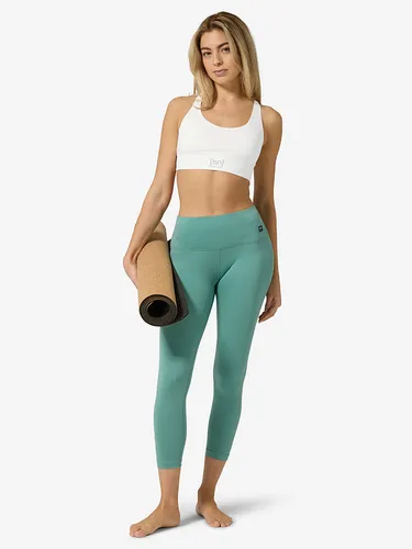 Super.Natural W ALL DAY Super TOP fresh white (620) L – Vielseitiges Merino-Top - Das W ALL DAY Super TOP von Super.Natural bietet Damen höchsten Tragekomfort bei Outdoor-Aktivitäten. Mit schnelltrocknenden und flexiblen Materialien ideal für Sport und Freizeit.