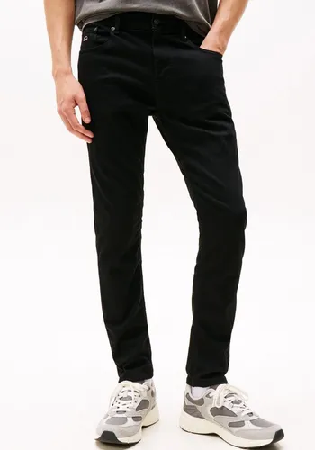 Tommy Jeans Austin Slim Tprd Dh4288 - Herren Denim Black, 33W/30L - Jeans im Slim Tapered Fit, ideal für Büro und Alltag. Hoher Tragekomfort durch Stretchanteil und lässiges Design. Ein zeitloser Klassiker mit gestickter Tommy Jeans Flag.