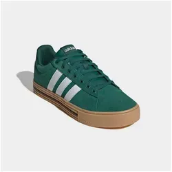 adidas Unisex Daily 4.0 Schuhe - Bequeme Herren-Sneaker in Collegiate Green - Herren-Sneaker mit regulärer Passform aus Leder, verstärktem Zehenbereich und Gummiaußensohle, bestehen zu 20 % aus recycelten Materialien für nachhaltigen Komfort.