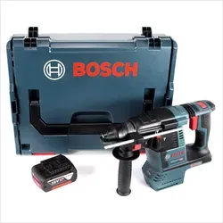 Bosch Professional Akku-Bohrhammer GBH 18V-26 mit 5,0 Ah Akku - Kraftvoller Akku-Bohrhammer mit 2,6 Joule Schlagkraft, ideal für Beton und Mauerwerk. Der bürstenlose Motor sorgt für Langlebigkeit, während der 5,0 Ah Akku eine verlängerte Laufzeit bietet. Kompakt und leicht für müheloses Arbeiten.