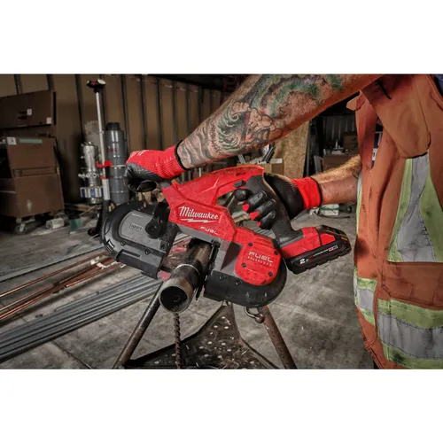 Milwaukee Akku-Bandsäge M18 FUEL M18FBS85-0C Anzahl mitgelieferter Akkus: 0|Schnittleistung Rechteckprofile: 85 mm