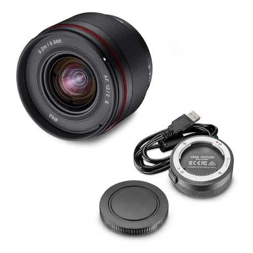 Samyang AF 12mm F2.0 E Objektiv + Lens-Station für Sony E - Autofokus APS-C Weitwinkel Festbrennweite Objektiv für Sony E Mount APSC, für Sony Kameras, Schwarz