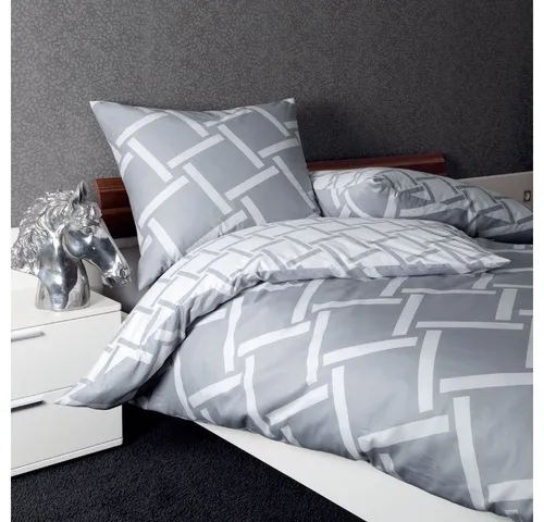 Janine Bettwäsche J.D. 8480-08 silber, Mako-Satin - Bettwäsche-Set aus 100% Baumwolle, mit einem eleganten Strichmuster und hautsympathischer Oberfläche für erholsamen Schlaf.