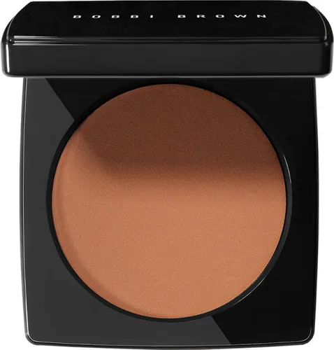 Bobbi Brown Bronzing Powder Bronzer 9 g Natural - Bronzing Puder, leicht und perfekt für ein natürliches Finish, das jedem Teint schmeichelt und für eine warme, konturierte Ausstrahlung sorgt.