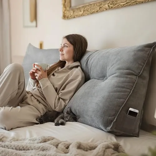 Björn&Schiller Rückenkissen grau 200 cm - Komfortables Lesekissen für Bett und Sofa - Kissen für optimale Rückenstütze, vielseitig einsetzbar als Lesekissen oder Rückenpolster. Mit praktischem Bezug und Seitentasche für Fernbedienungen.