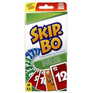 Mattel Games SKIP-BO - Kartenspiel für die ganze Familie - Gesellschaftsspiel, das strategisches Denken erfordert. Ziel ist es, als erster Spieler alle Karten in aufsteigender Reihenfolge abzulegen. Für 2-6 Spieler ab 7 Jahren.