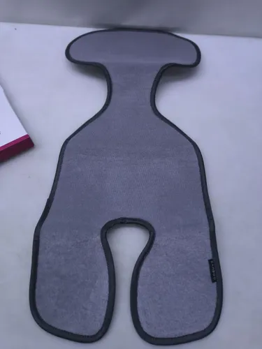 Zamboo Autokindersitz Cool & Dry - Grau - Autokindersitz mit atmungsaktiver Sitzauflage für Babyschalen und Reboarder, ideal für warme Tage und maschinenwaschbar bei 30°C.