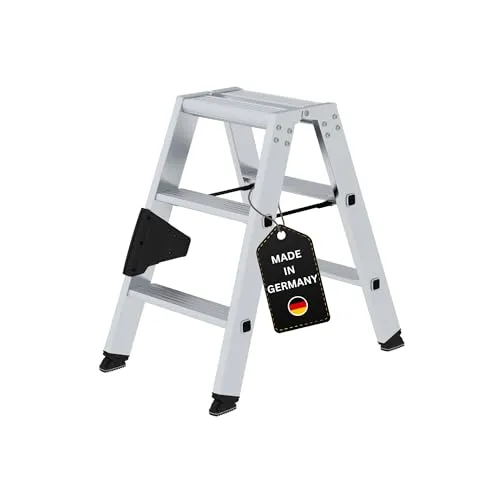Stufen-Stehleiter beidseitig begehbar 2x3 Stufen - Robuste Aluminium-Stehleiter in Industriequalität, mit 150 kg max. Belastbarkeit und 80 mm tiefen, geriffelten Stufen für sicheren Stand – ideal für professionelle Anwendungen.
