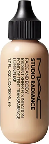 MAC Studio Radiance Face and Body Radiant Sheer Foundation 50 ml - Make-up für einen strahlenden Teint, leicht und feuchtigkeitsspendend für ein natürliches Finish.