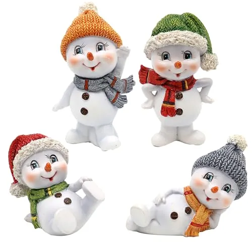 Dekohelden24 Schneekinder Set - 4 Figuren mit Mütze und Schal in bunten Farben - Weihnachtlicher Zierschmuck, 4er Set Schneekinder aus langlebigem Polyresin, ideal für eine festliche Dekoration in jedem Raum.
