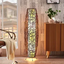 Lindby Rattan Stehlampe 111 cm - Standleuchte im trendigen Rattanlook mit weißem Stoffschirm, ideal für gemütliches Licht in jedem Raum. Mit praktischem Fußschalter und 2 E14 Fassungen für max. 40W - perfekt für LED Leuchtmittel!